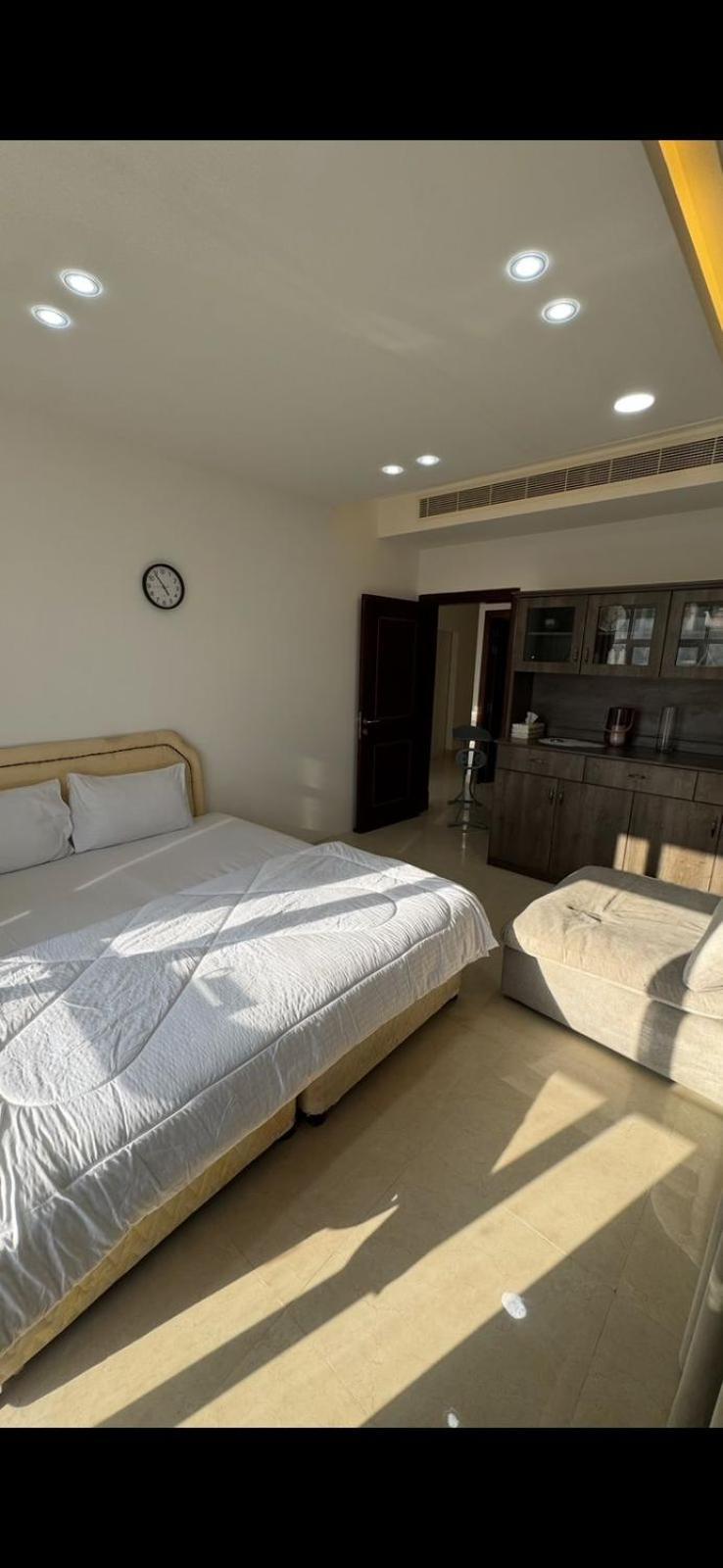 Dahariz Beach Apartment Salála Exteriér fotografie