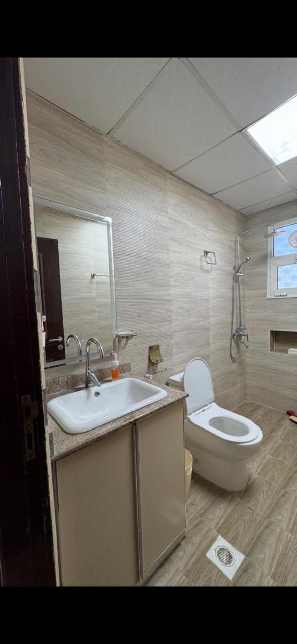 Dahariz Beach Apartment Salála Exteriér fotografie